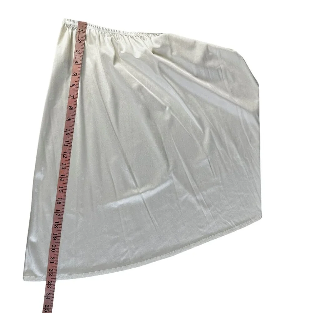 Vintage Vanity Fair Half Slip Large Cream Nylon Lace Trim 22" Made in USA - Picture 9 of 9